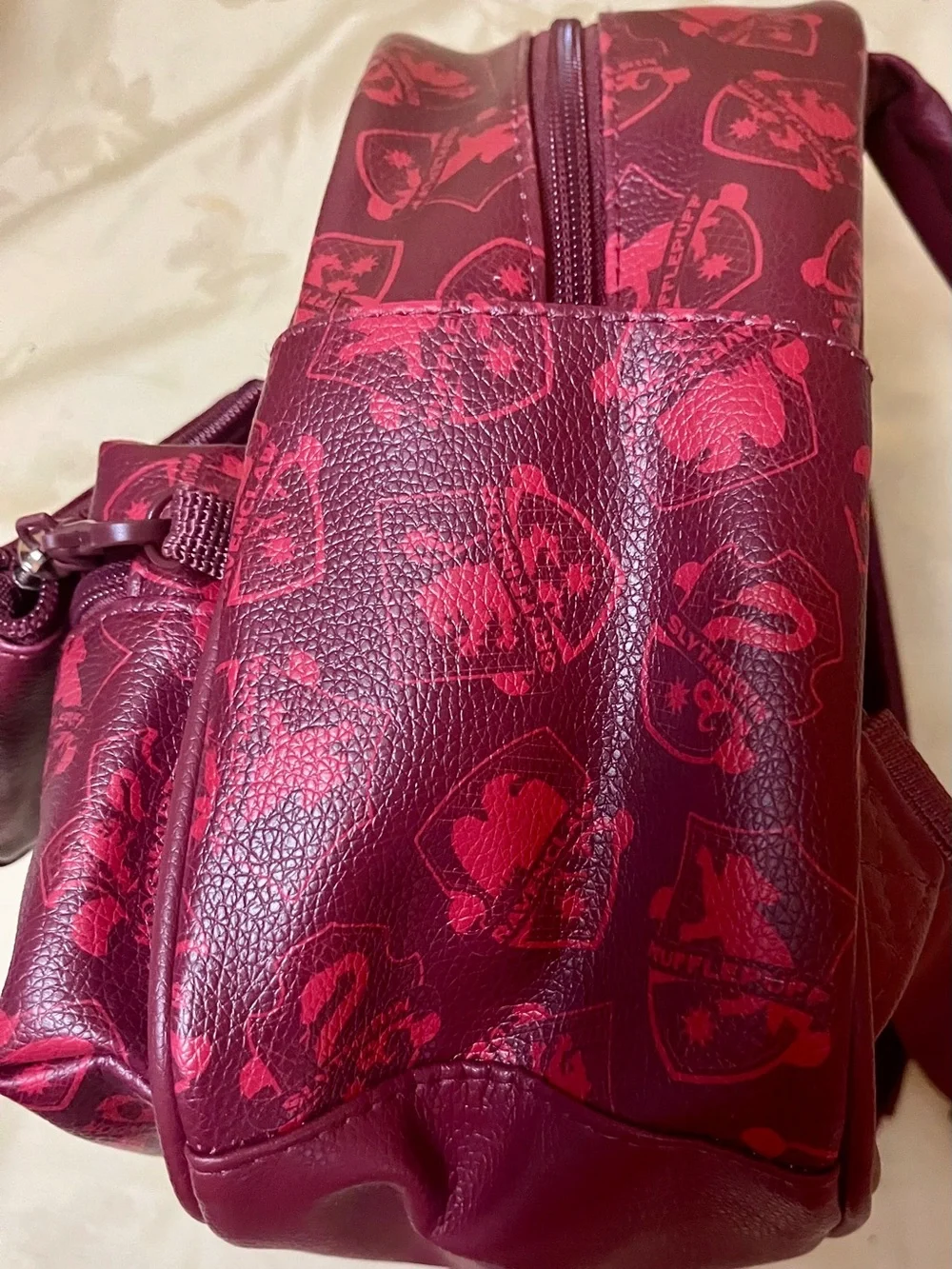 Harry Potter Hogwarts Crest Mini Backpack Maroon Matching coin purse Maroon NWT